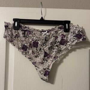 Torrid 3X Floral Lace Women's Intimate in Purple and Whitw